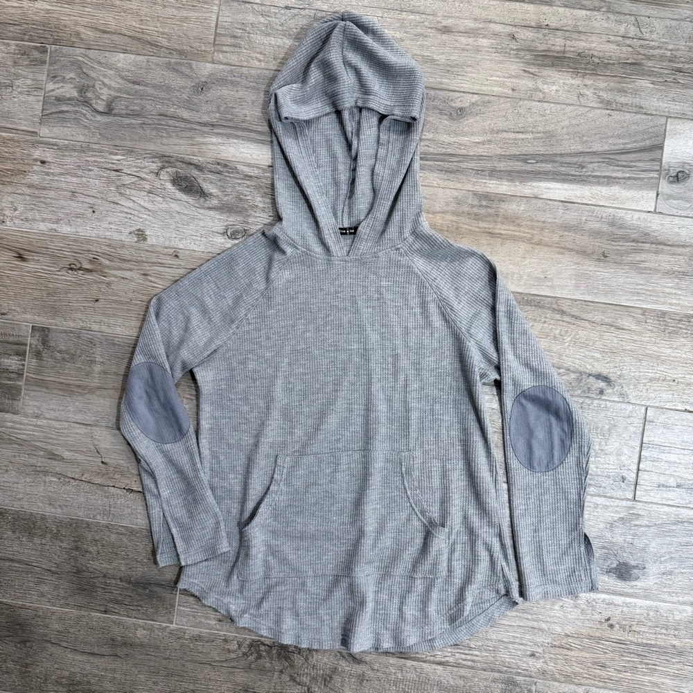 Doe & Rae Waffle Knit Hoodie Top – Gray, Size M